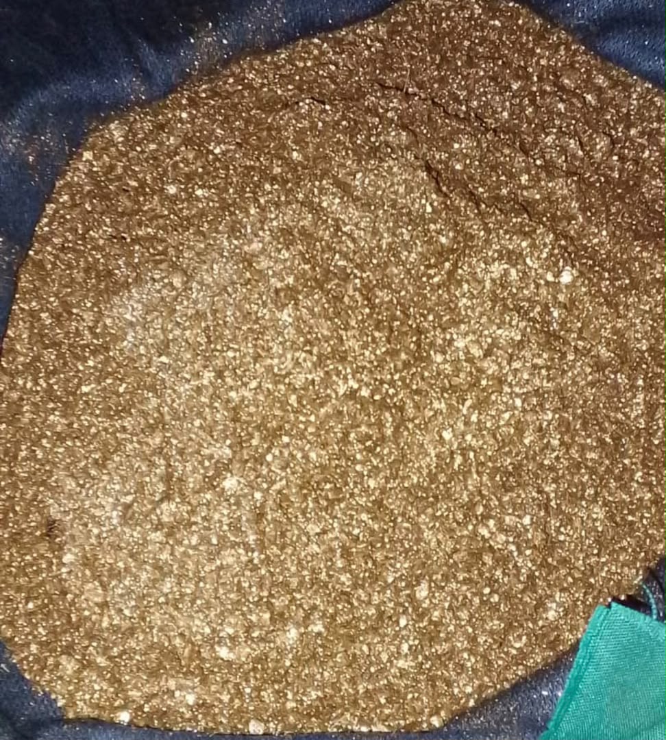 Gold product image 4